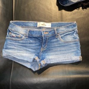 Hollister shorts size 1 (25)